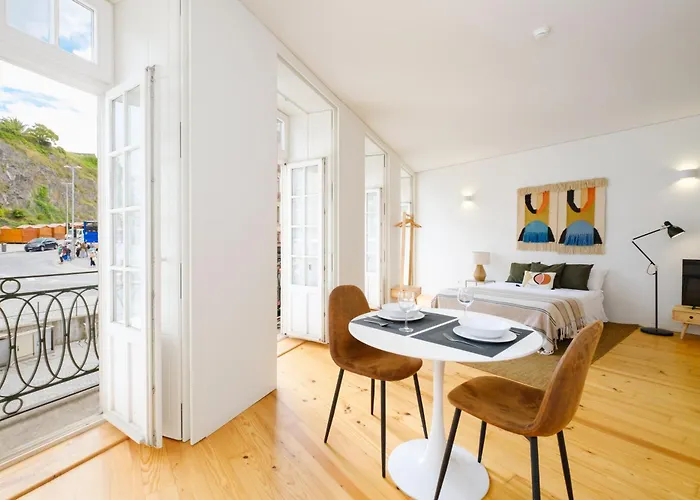 Inbloom 2 * Πόρτο