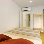 Inbloom 2 Apartment